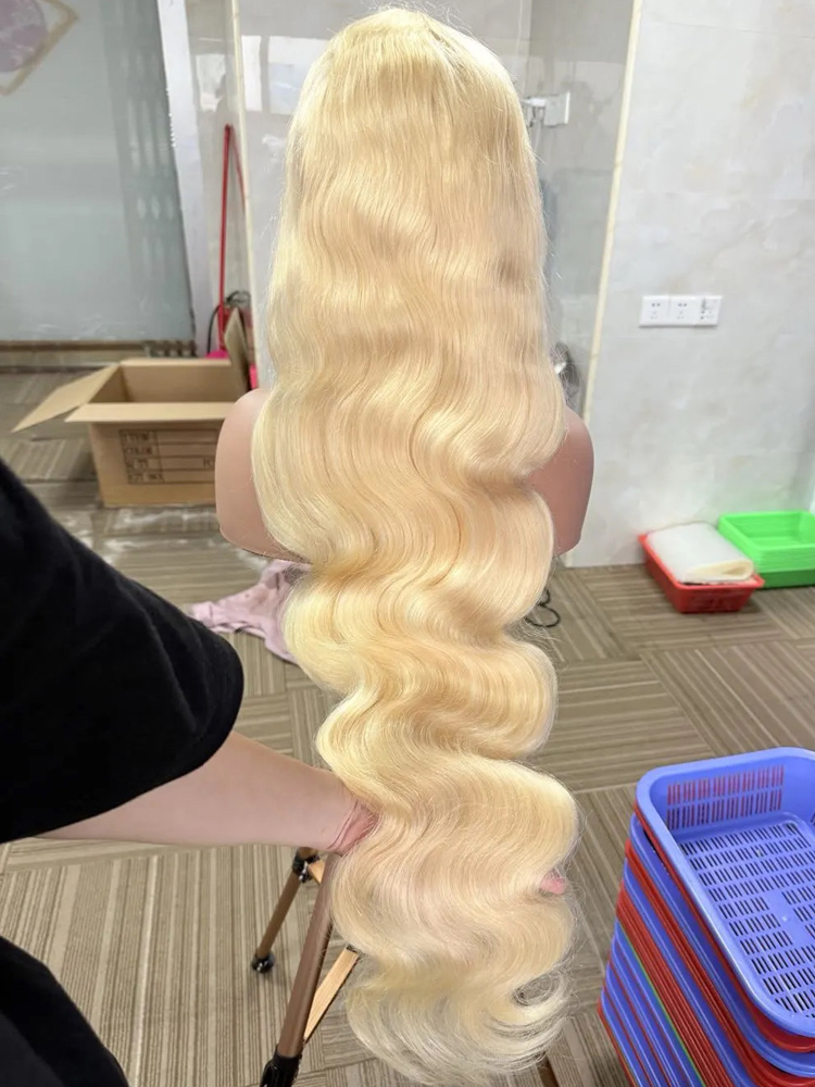 613 Honey Blonde Colored 40 In - đánh giá và giá 613 Blonde Body Wave Lace Front Wig