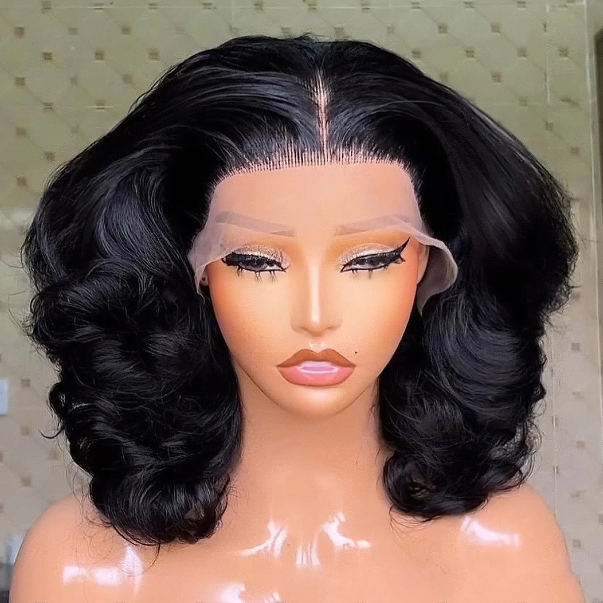 Black Wig Short Bob Body Wavy  - đánh giá và giá Pre Parted 13X4 Lace Front Bob Wig